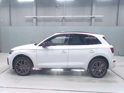 Audi Q5  с аукциона в Японии