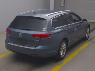 Volkswagen PASSAT VARIANT  с аукциона в Японии