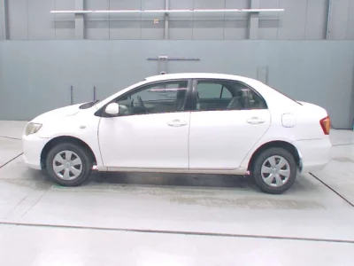 Toyota COROLLA AXIO  с аукциона в Японии