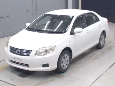 Toyota COROLLA AXIO  с аукциона в Японии