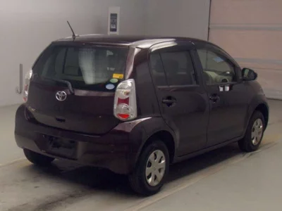 Toyota PASSO  с аукциона в Японии