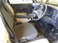 Toyota TOWN ACE TRUCK лот № 30143 оценка 3  с аукциона в Японии 7