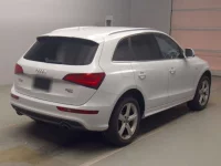Audi Q5 лот № 70099 оценка 4.5  с аукциона в Японии 1