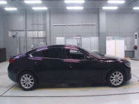 Mazda ATENZA SEDAN лот № 10056 оценка 3  с аукциона в Японии 2