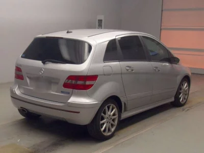 Mercedes-Benz B CLASS  с аукциона в Японии