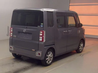 Toyota PIXIS MEGA