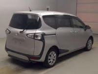 Toyota SIENTA лот № 70022 оценка 3.5  с аукциона в Японии 1
