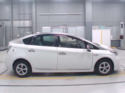 Toyota PRIUS PHV