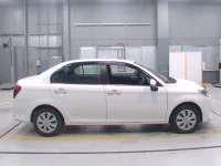 Toyota COROLLA AXIO лот № 30275 оценка 4.5  с аукциона в Японии 2