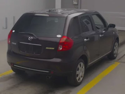 Mazda VERISA  с аукциона в Японии