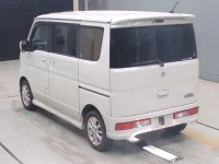 Suzuki EVERY WAGON лот № 30269 оценка 3.5  с аукциона в Японии 5