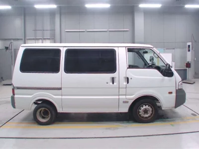 Mazda BONGO VAN  с аукциона в Японии