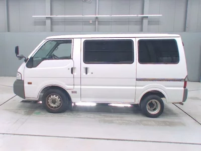 Mazda BONGO VAN  с аукциона в Японии