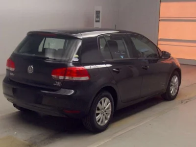 Volkswagen GOLF  с аукциона в Японии