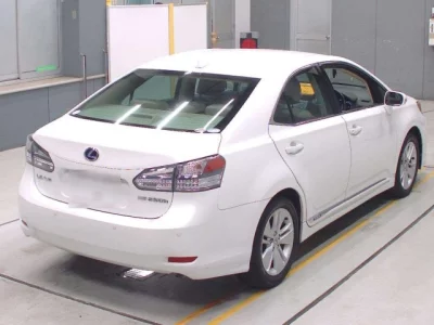 Lexus HS  с аукциона в Японии
