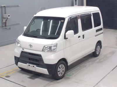 Toyota PIXIS VAN  с аукциона в Японии