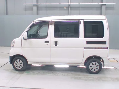 Toyota PIXIS VAN  с аукциона в Японии