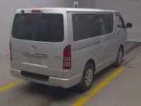 Toyota HIACE VAN лот № 62026 оценка 3  с аукциона в Японии 1