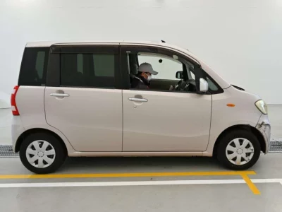 Daihatsu TANTO EXE