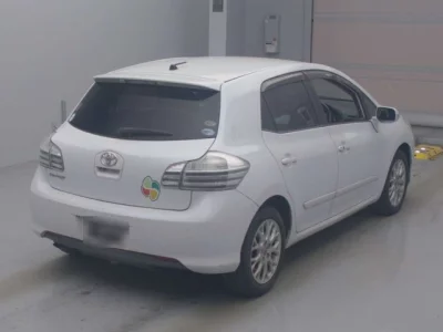 Toyota BLADE