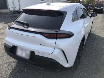 Toyota Crown Sport