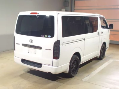 Toyota HiAce Van