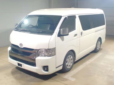 Toyota HIACE VAN  с аукциона в Японии