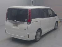 Toyota NOAH лот № 198 оценка R  с аукциона в Японии 1