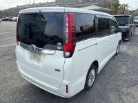Toyota NOAH лот № 50017 оценка RA  с аукциона в Японии 1