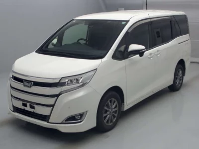 Toyota NOAH  с аукциона в Японии