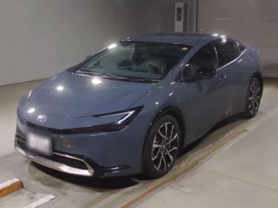 Toyota PRIUS PHV  с аукциона в Японии