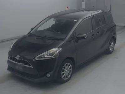 Toyota SIENTA  с аукциона в Японии