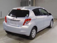 Toyota VITZ лот № 2283 оценка 3.5  с аукциона в Японии 1