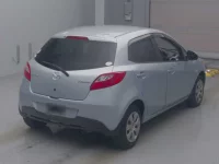 Mazda DEMIO лот № 30018 оценка 4  с аукциона в Японии 1