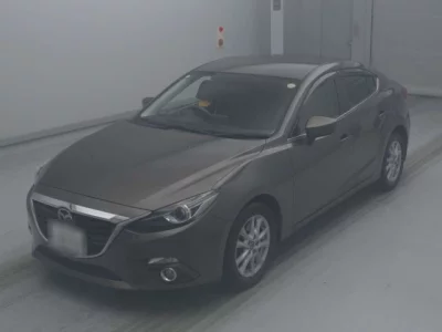 Mazda AXELA  с аукциона в Японии