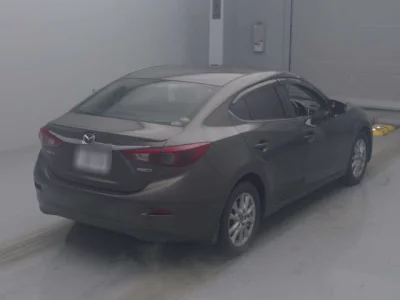 Mazda AXELA  с аукциона в Японии