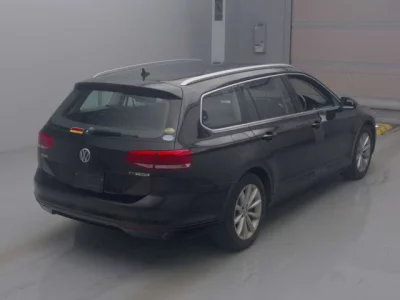 Volkswagen PASSAT VARIANT  с аукциона в Японии