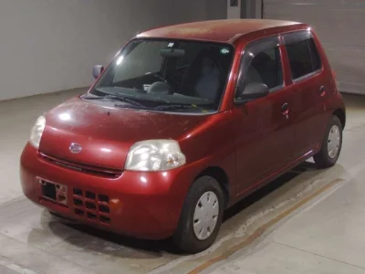 Daihatsu Esse