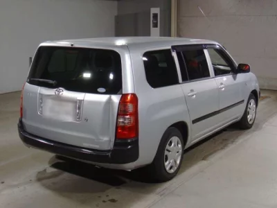Toyota SUCCEED  с аукциона в Японии