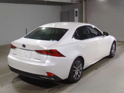 Lexus IS