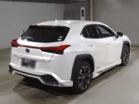 Lexus UX лот № 10024 оценка 4.5  с аукциона в Японии 1