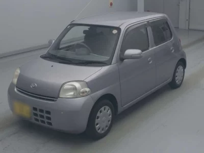 Daihatsu Esse