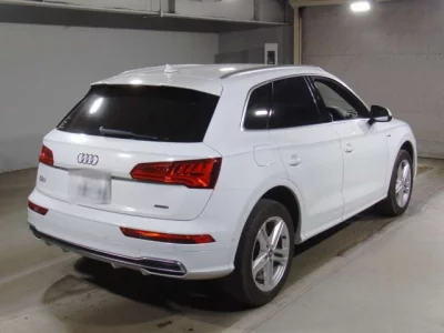 Audi Q5  с аукциона в Японии
