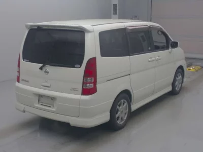 Nissan SERENA  с аукциона в Японии