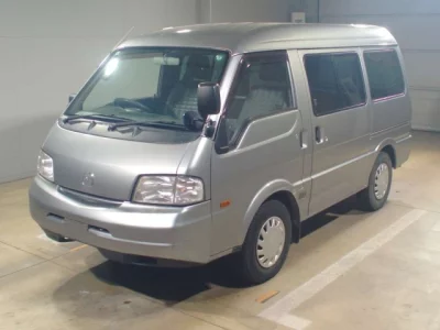 Mazda BONGO VAN  с аукциона в Японии
