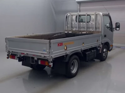 Hino DUTRO  с аукциона в Японии