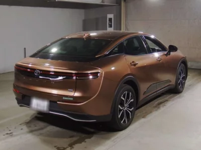 Toyota CROWN CROSSOVER  с аукциона в Японии