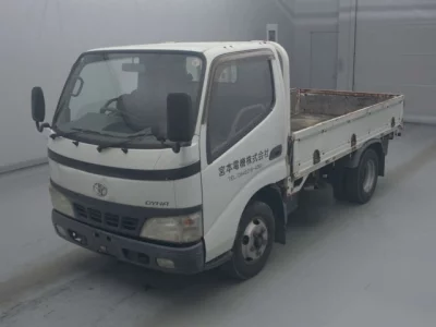 Toyota DYNA  с аукциона в Японии