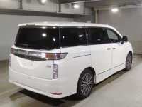 Nissan ELGRAND лот № 70097 оценка 4  с аукциона в Японии 1