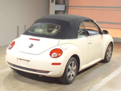 Volkswagen NEW BEETLE